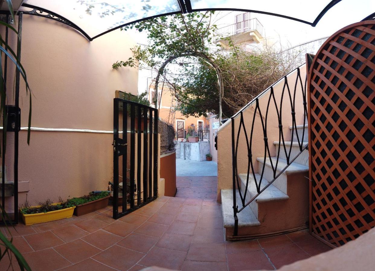 Locanda Dal Genovese La Maddalena (Sassari) Exterior photo